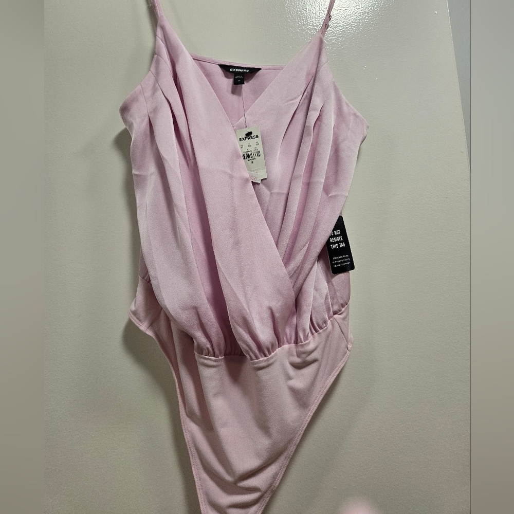 NWT! EXPRESS Size Medium Women's Lavender Purple Bodysuit Top